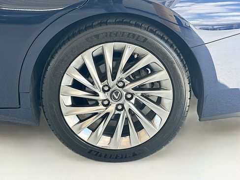 Used 2023 Lexus ES 350 Ultra Luxury w/ Accessory Package (Z2) FWD image 31