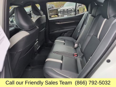 Used 2025 Toyota Camry SE w/ Convenience Package AWD/4WD image 25