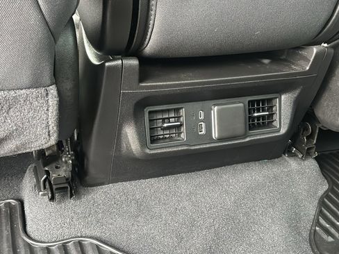 Used 2024 GMC Sierra 3500 SLE w/ SLE Convenience Package image 28