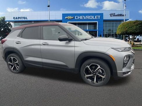 Used 2023 Chevrolet TrailBlazer RS w/ Sun and Liftgate Package image 24