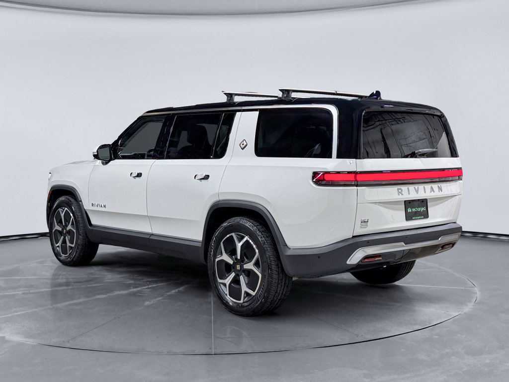 Used 2024 Rivian R1S Adventure Dual AWD/4WD image 2