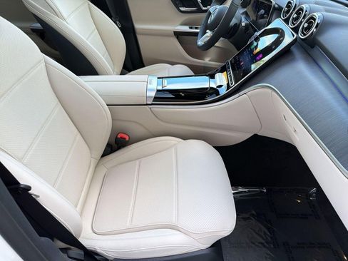 Used 2026 Mercedes-Benz GLC 300 image 30