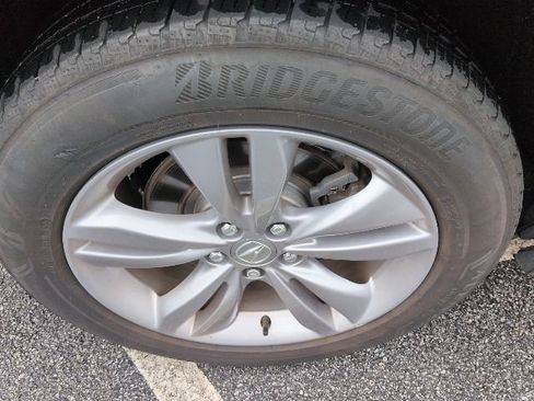 Used 2024 Acura MDX SH-AWD image 18