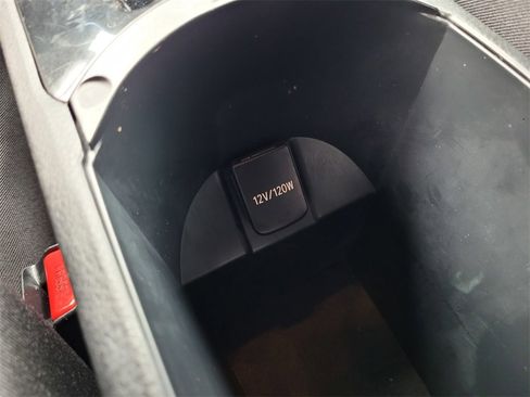 Certified 2022 Toyota C-HR XLE image 18