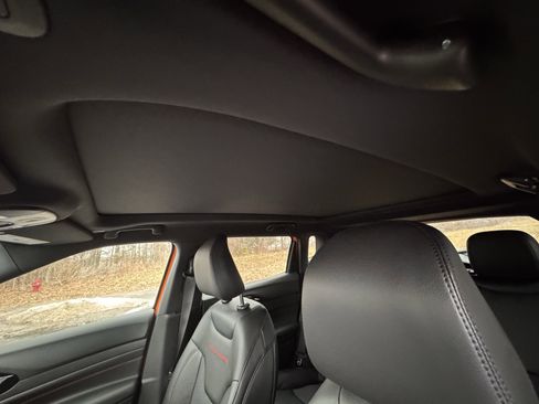 New 2026 Jeep Compass Trailhawk w/ Sun, Sound & Navigation Group image 21