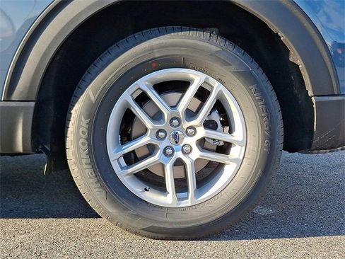 New 2026 Ford Explorer Active image 5