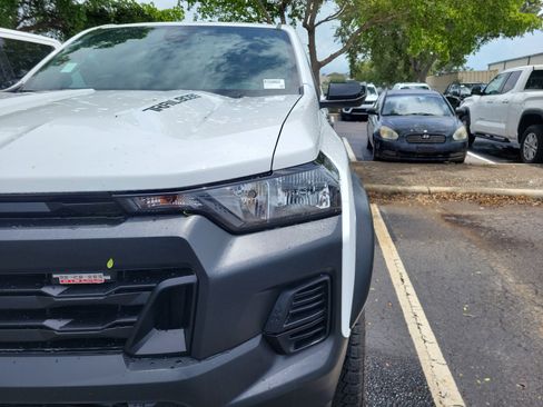 Used 2024 Chevrolet Colorado Trail Boss w/ Advanced Trailering Package AWD/4WD image 4