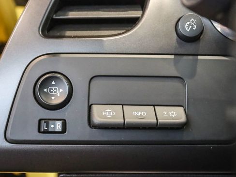 Used 2018 Chevrolet Corvette Z06 w/ Z07 Performance Package image 45