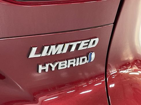 Certified 2021 Toyota Venza Limited w/ Advanced Technology Package image 39