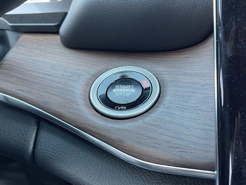 Certified 2025 Jeep Grand Cherokee L Summit w/ Luxury Tech Group V AWD/4WD image 28