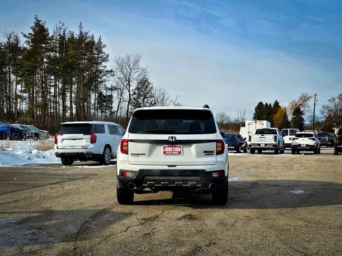 Used 2022 Honda Passport TrailSport image 5