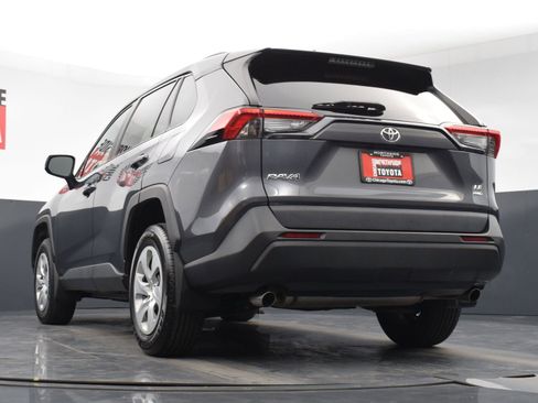 Used 2021 Toyota RAV4 LE image 26