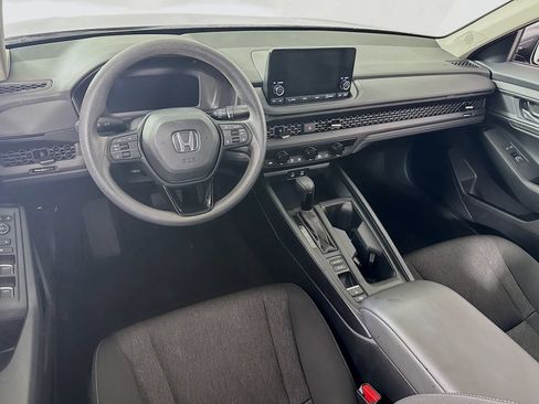 Certified 2023 Honda Accord EX image 18