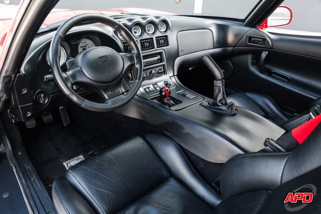 Used 1997 Dodge Viper GTS RWD image 2