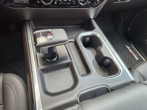 Used 2023 Chevrolet Silverado 1500 LT Trail Boss w/ LT Trail Boss Premium Package image 18