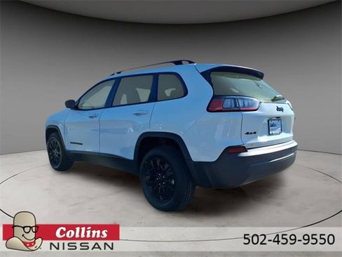 Used 2023 Jeep Cherokee Altitude Lux image 3