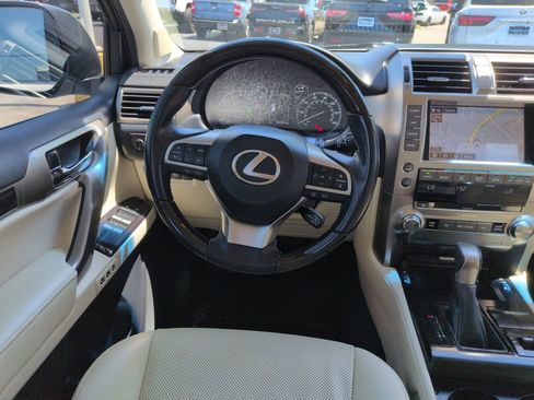Used 2020 Lexus GX 460 Premium w/ Premium Package AWD/4WD image 13