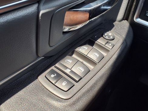 Used 2022 RAM 1500 Classic SLT w/ Electronics Group AWD/4WD image 11