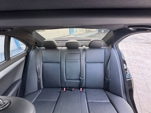 Used 2009 Mercedes-Benz C 300 Sedan image 31