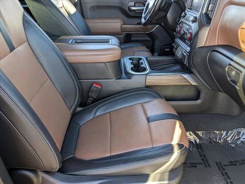 Used 2022 Chevrolet Silverado 2500 High Country w/ Safety Package II image 19