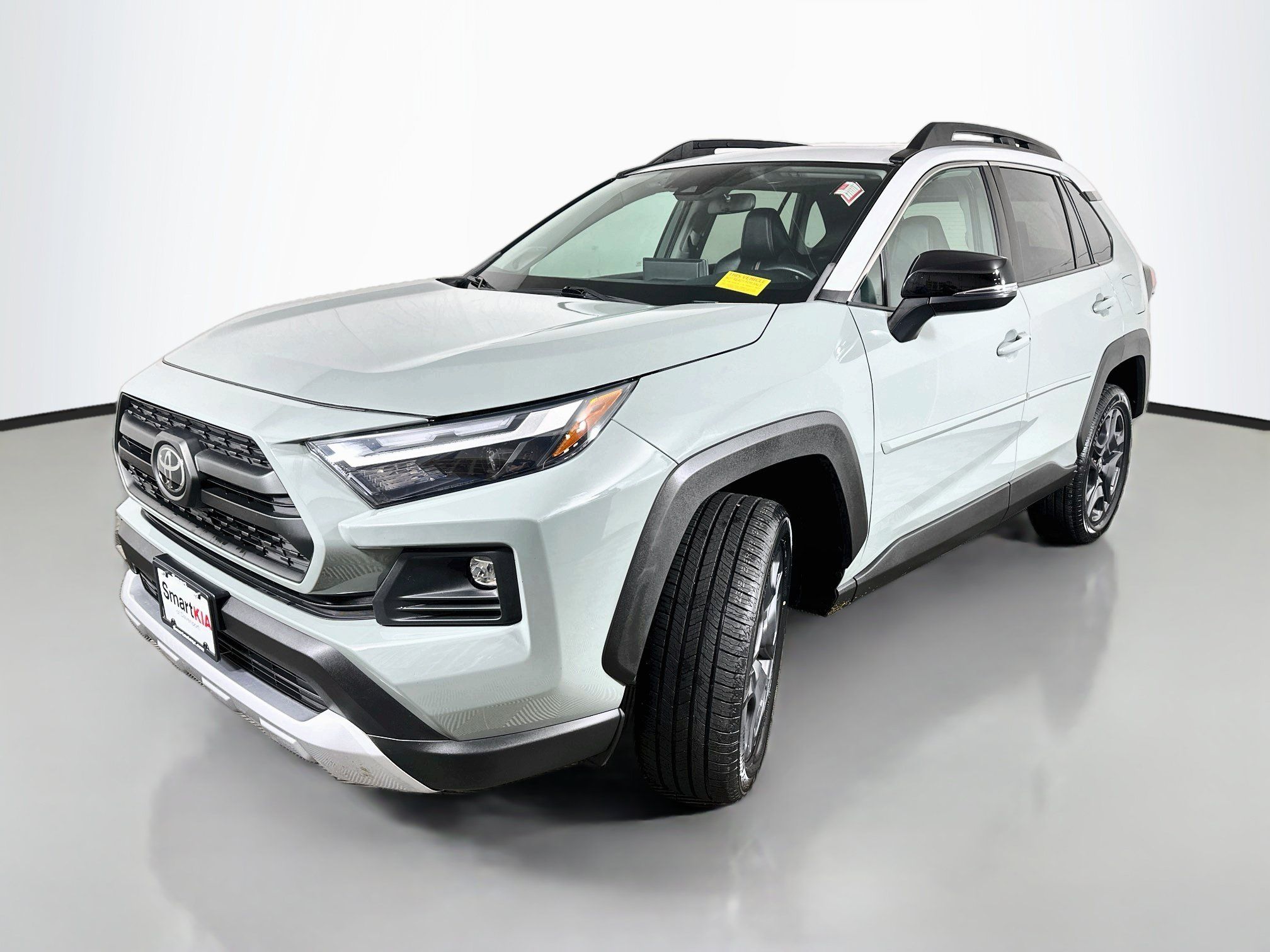 Used 2022 Toyota RAV4 Adventure w/ Convenience Package AWD/4WD image 3