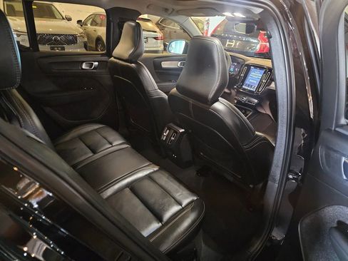 Certified 2024 Volvo XC40 B5 Plus w/ Protection Package Premier AWD/4WD image 8