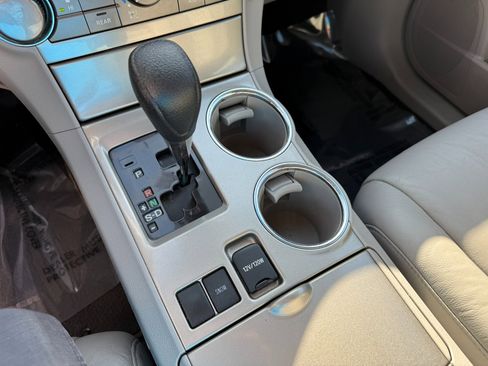 Used 2013 Toyota Highlander Plus image 36
