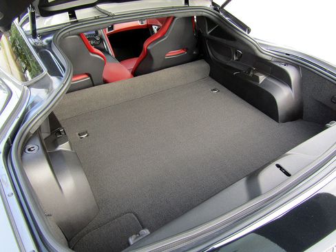 Used 2016 Chevrolet Corvette Z06 w/ 3LZ Preferred Equipment Group image 19