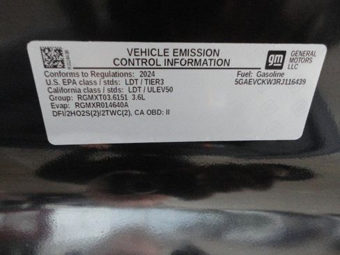 Used 2024 Buick Enclave Avenir w/ Avenir Technology Package image 27