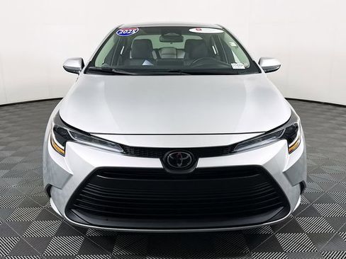 Certified 2025 Toyota Corolla LE image 2