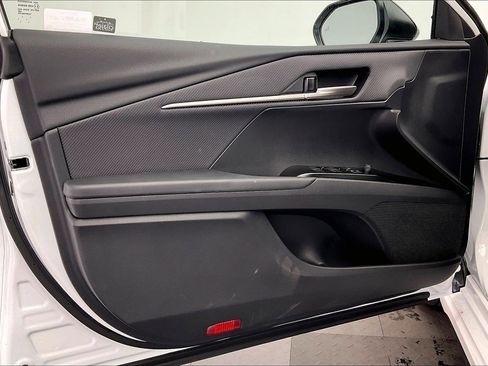 New 2026 Toyota Camry Hybrid image 12