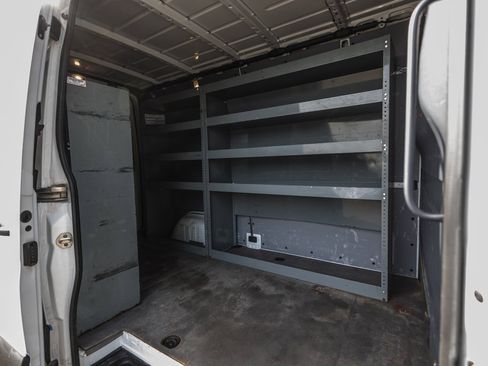 Used 2019 Freightliner Sprinter 3500 image 25