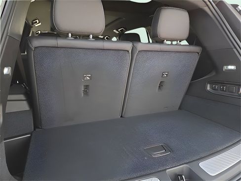 New 2026 Cadillac Vistiq Sport image 19