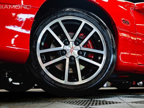 Used 2002 Chevrolet Camaro Z28 w/ SS Performance/Appearance Pkg RWD image 9