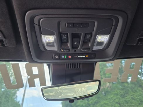 Used 2024 GMC Sierra 2500 Denali Ultimate w/ Max Trailering Package AWD/4WD image 25