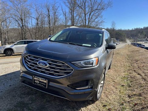 Used 2019 Ford Edge SEL w/ Equipment Group 201A image 7