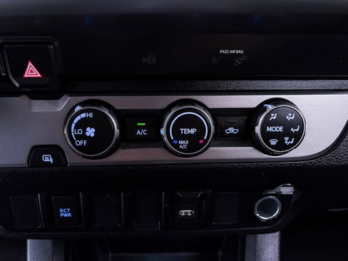 Used 2023 Toyota Tacoma SR5 RWD image 19