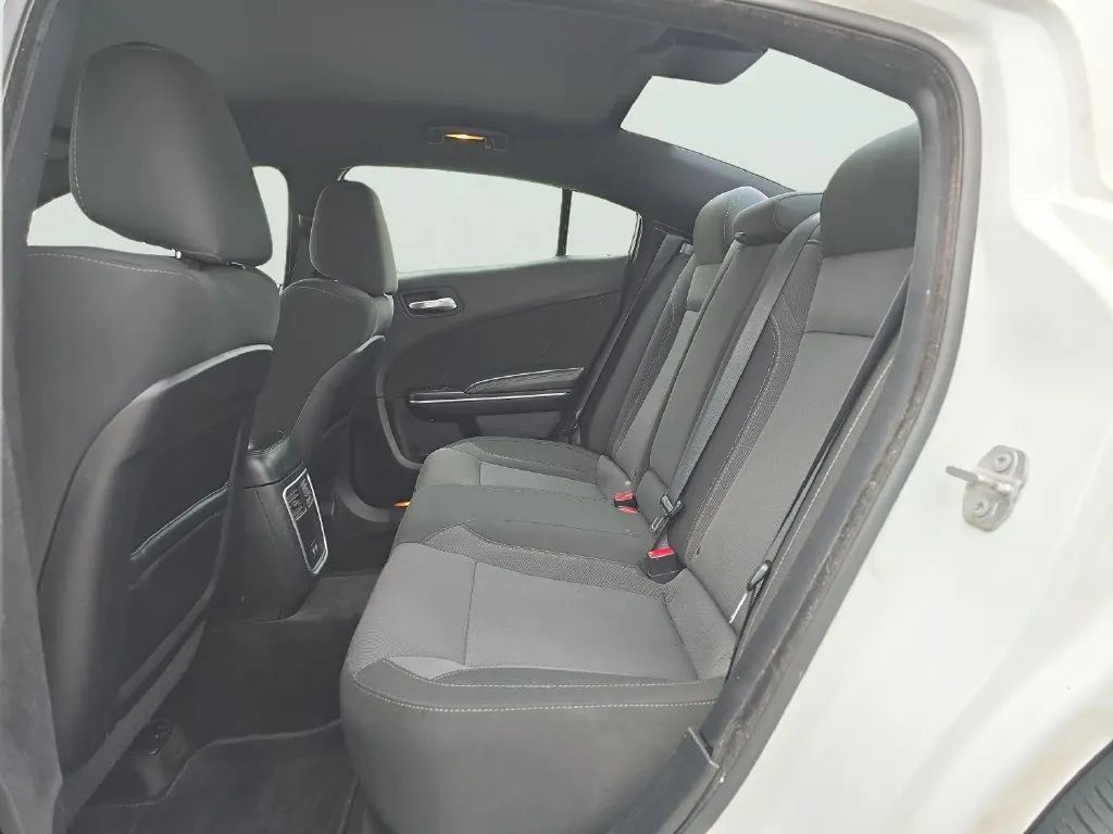 Used 2016 Dodge Charger R/T RWD image 12