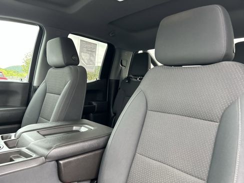 Used 2019 Chevrolet Silverado 1500 Custom Trail Boss AWD/4WD image 23