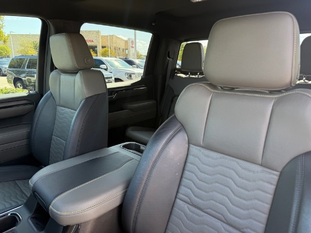 Used 2024 Chevrolet Silverado 1500 ZR2 w/ Technology Package AWD/4WD image 13