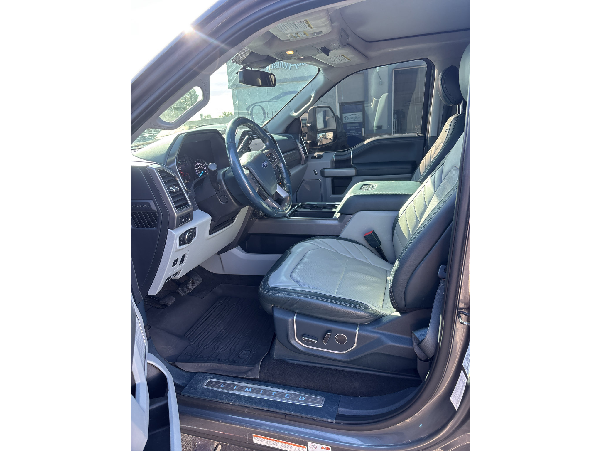 Used 2022 Ford F450 Limited w/ FX4 Off-Road Package AWD/4WD image 10