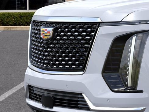 New 2026 Cadillac Escalade Luxury image 13