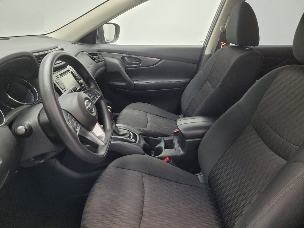 Used 2020 Nissan Rogue S FWD image 17