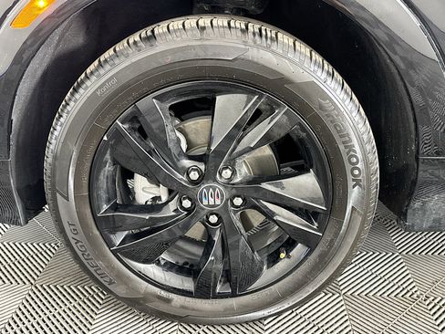 Used 2025 Buick Encore GX Sport Touring image 37
