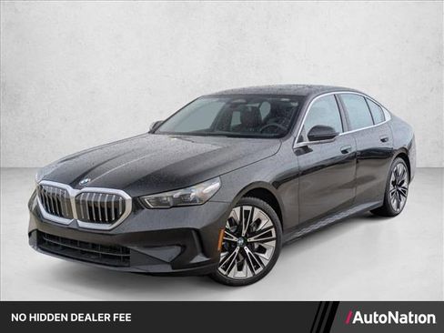 Used 2026 BMW 530i xDrive w/ Premium Package AWD/4WD image 1