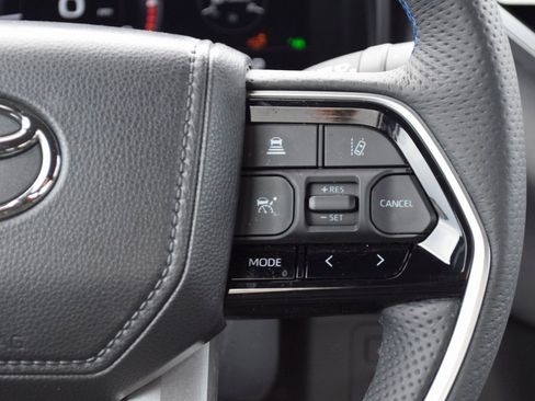 Used 2025 Toyota Tundra Platinum image 13