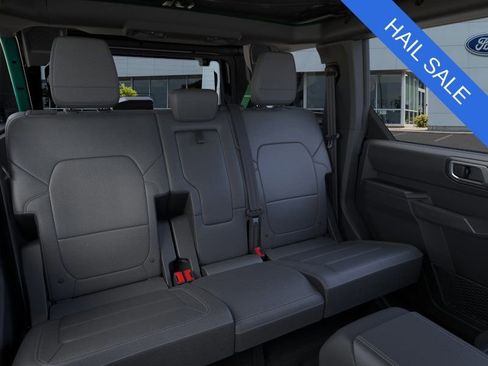 New 2025 Ford Bronco Outer Banks w/ Sasquatch Package AWD/4WD image 11