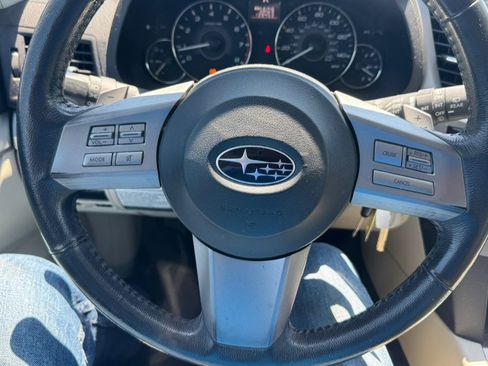 Used 2011 Subaru Outback 2.5i Premium AWD/4WD image 13