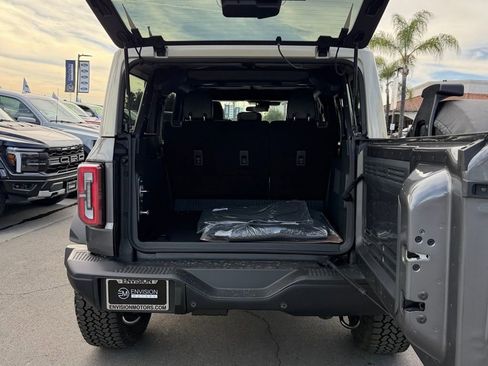 New 2026 Ford Bronco Badlands w/ Sasquatch Package AWD/4WD image 10