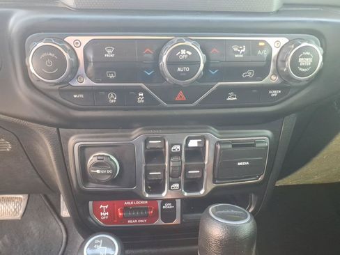 Used 2021 Jeep Gladiator Mojave AWD/4WD image 24